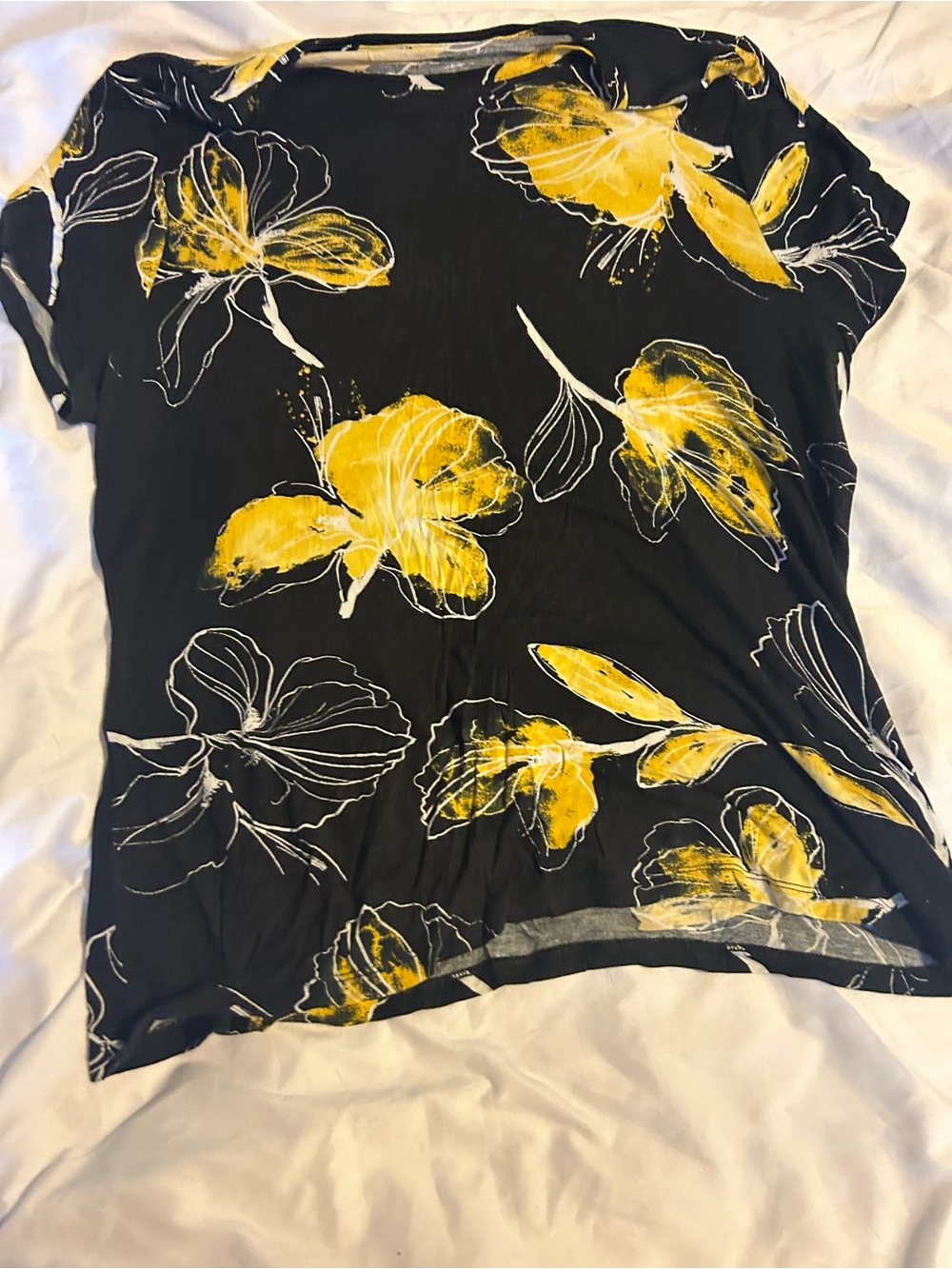 Apt. 9 Black Short-Sleeve Top with Yellow and White Floral Print